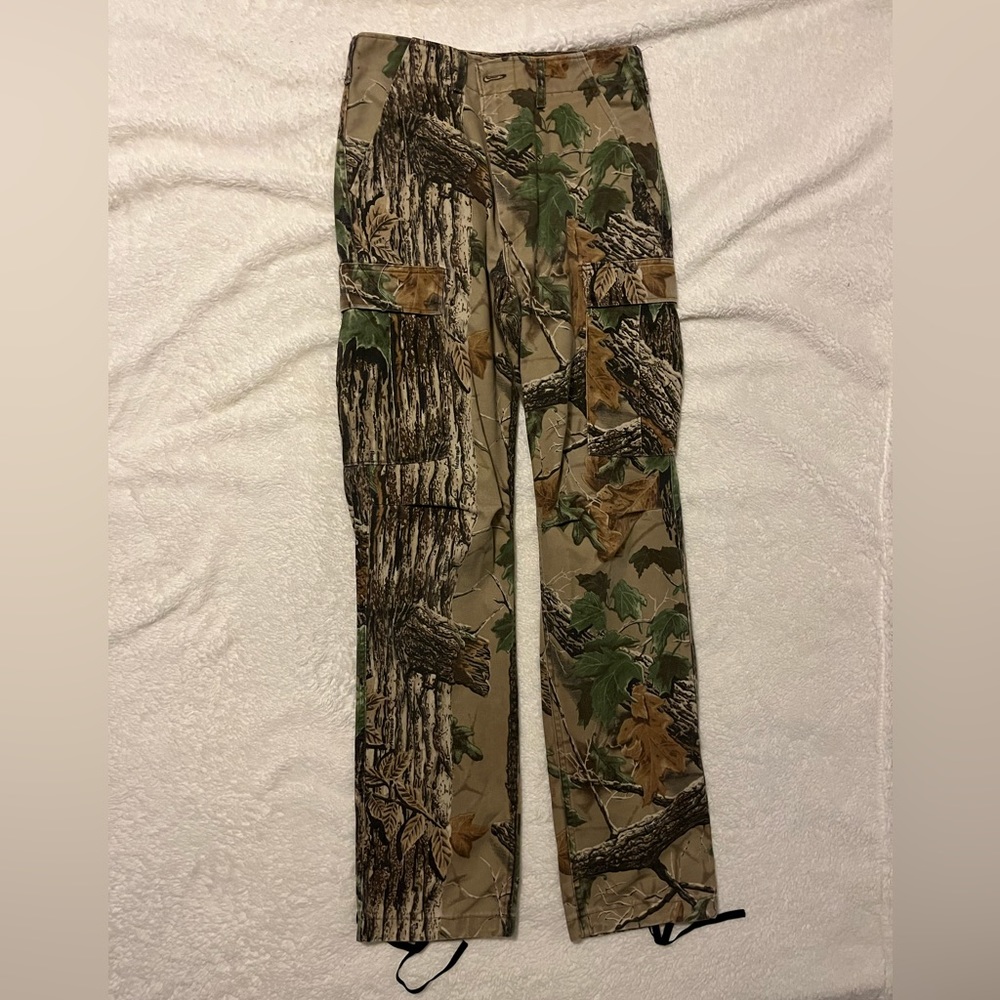 30 x 33 Rattler Brand Camouflage Cargo Pants, adjustable waist and ankle straps